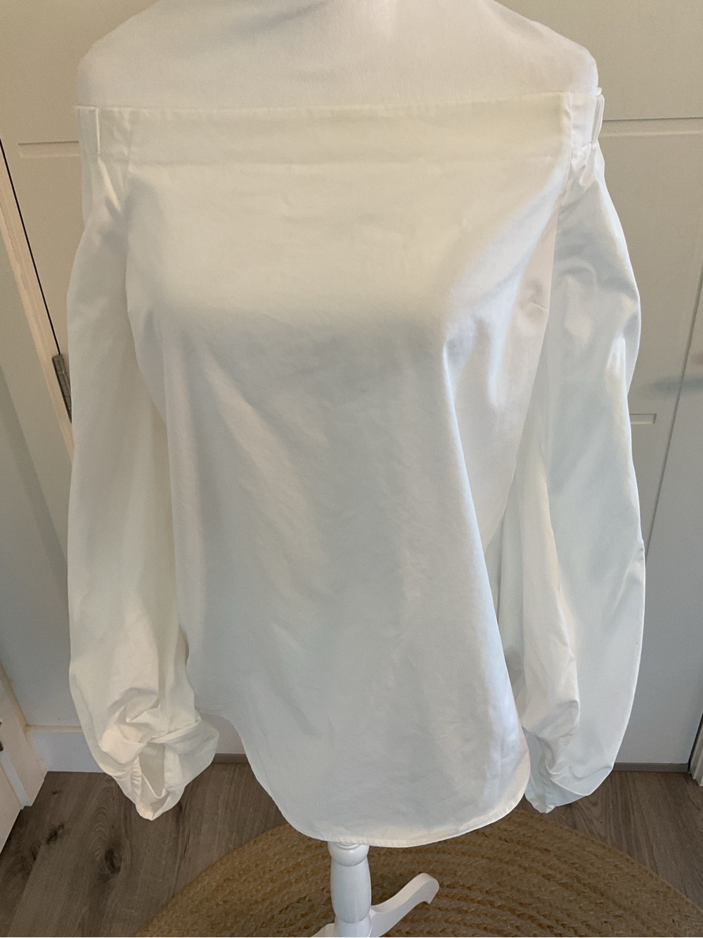 Aritzia Babaton White Blouse with Off-Shoulder blouse with balloon sleeves. - Picture 6 of 12